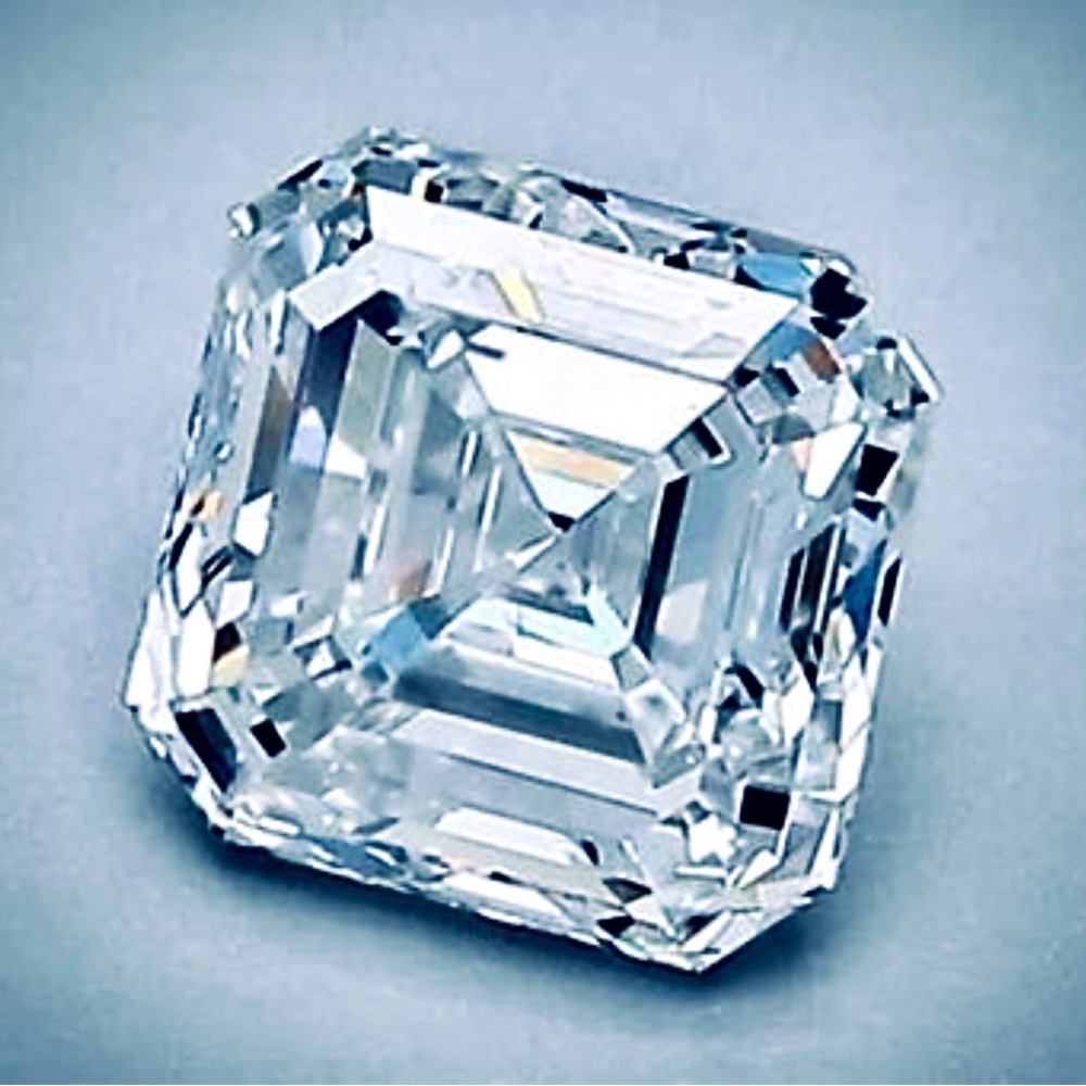1.54ct IGI NEW Asscher Cut Lab Grown Diamond. SI1 Clarity @ D in color.